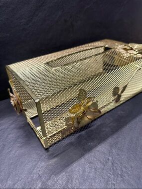 Gold Floral Mesh Decorative Tray